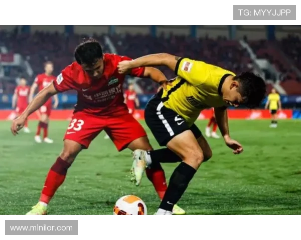 努涅斯红牌争议：战术纪律与判罚尺度解析